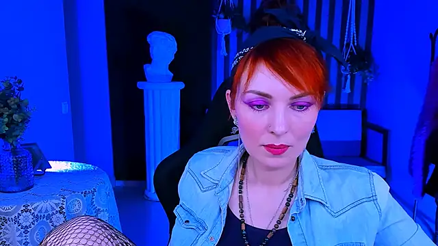 Snapshot of VandaRossi chatting on 03-07-25, 08:13 VandaRossi online show from 03-07-25, 08:13