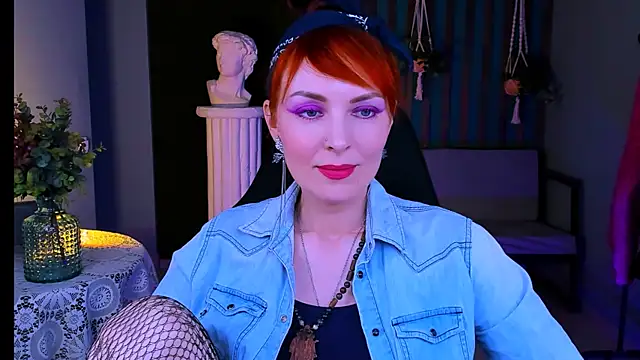 Snapshot of VandaRossi chatting on 03-07-25, 11:29 VandaRossi online show from 03-07-25, 11:29