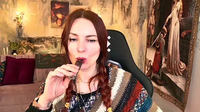 Snapshot of VandaRossi chatting on 03-20-25, 02:21 VandaRossi online show from 03-20-25, 02:21