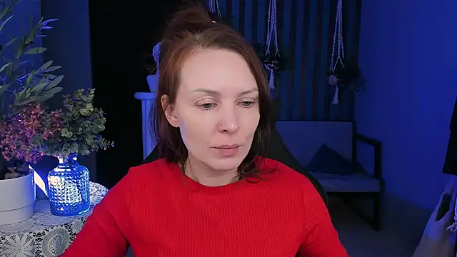 Snapshot of VandaRossi chatting on 09-16-25, 08:48 VandaRossi online show from 09-16-25, 08:48