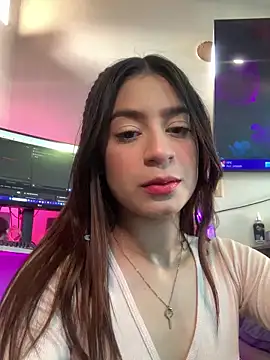 Snapshot of samantha_evans2 chatting on 01-06-25, 09:22 samantha evans2 online show from 01-06-25, 09:22