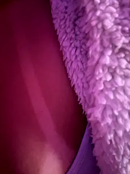 Snapshot of samantha_evans2 chatting on 09-12-25, 12:55 samantha evans2 online show from 09-12-25, 12:55