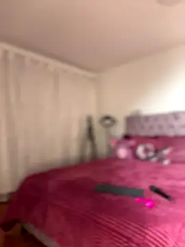 Snapshot of samantha_evans2 chatting on 09-22-25, 02:02 samantha evans2 online show from 09-22-25, 02:02