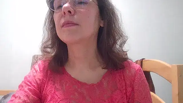 HollyJewel online show from 04-17-26, 04:10