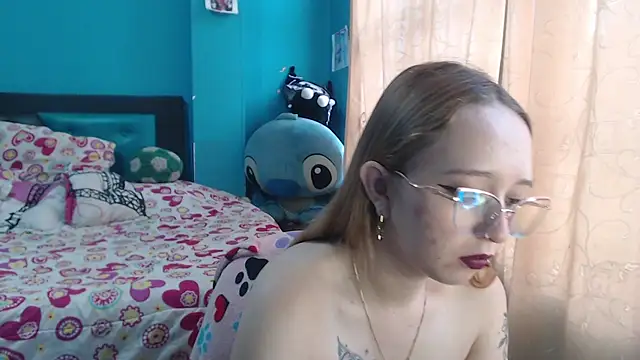 Liaroberts1 online show from 03-15-25, 12:02