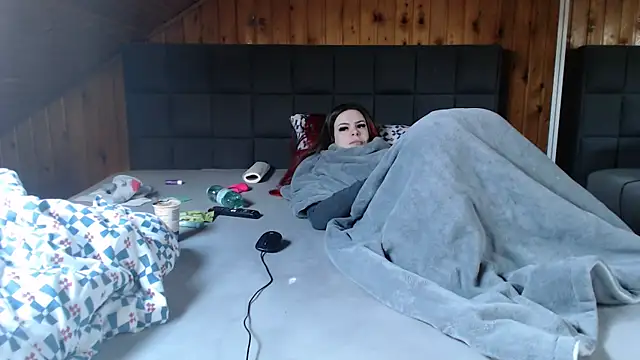 BoeseMoni1998 online show from 02-20-25, 08:06