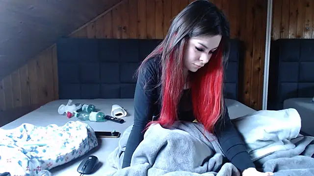 BoeseMoni1998 online show from 02-24-25, 07:22