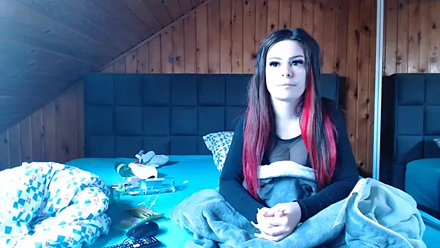 BoeseMoni1998 online show from 02-25-25, 10:37