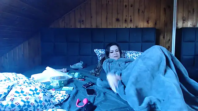 BoeseMoni1998 online show from 03-18-25, 03:10