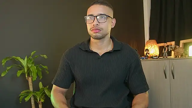 LincomAmith online show from 01-18-26, 03:54