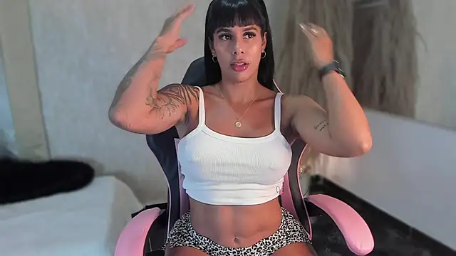 Cleopatra Fit online show from 01-11-25, 06:33