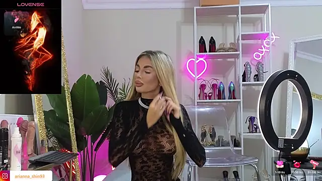 ArianaArianna online show from 12-20-25, 08:43