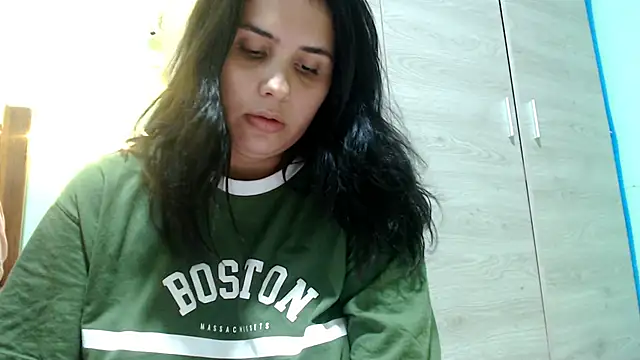 Snapshot of zaritagape21 chatting on 12-27-24, 11:21 zaritagape21 online show from 12-27-24, 11:21