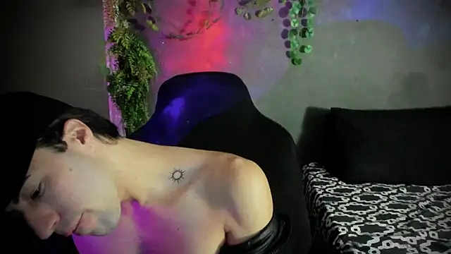 Snapshot of newjeff chatting on 03-16-25, 08:32 newjeff online show from 03-16-25, 08:32