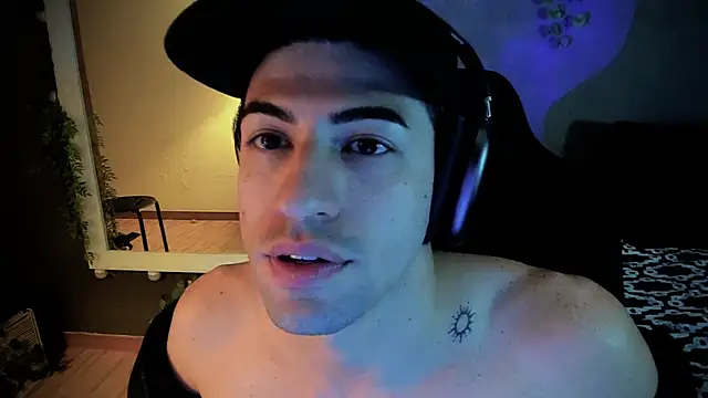 Snapshot of newjeff chatting on 03-16-25, 11:36 newjeff online show from 03-16-25, 11:36