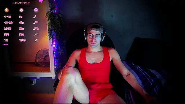 Snapshot of newjeff chatting on 10-10-25, 07:24 newjeff online show from 10-10-25, 07:24