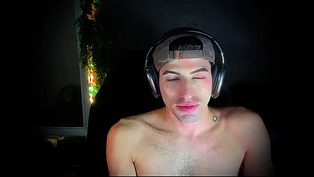 Snapshot of newjeff chatting on 11-06-25, 10:54 newjeff online show from 11-06-25, 10:54