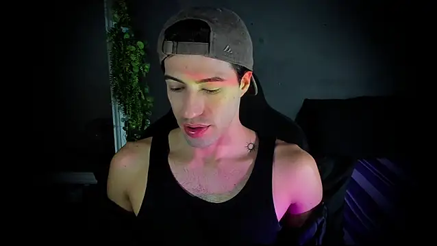 Snapshot of newjeff chatting on 11-13-25, 04:06 newjeff online show from 11-13-25, 04:06