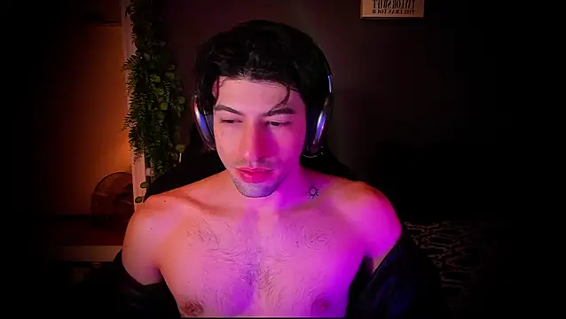 Snapshot of newjeff chatting on 11-25-25, 10:43 newjeff online show from 11-25-25, 10:43