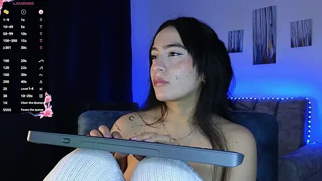 ZaraDames  online show from 10-12-25, 02:43