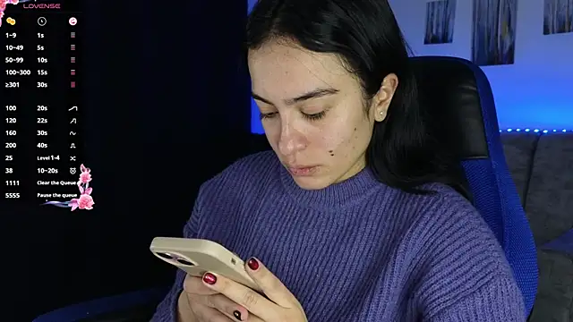 ZaraDames  online show from 12-19-25, 04:41