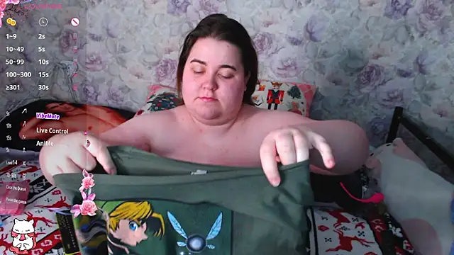 Estelle Hicks online show from 01-07-25, 06:14