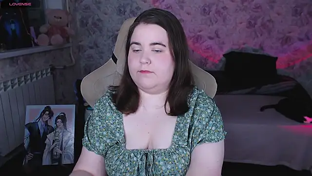 Estelle Hicks online show from 07-09-26, 07:07