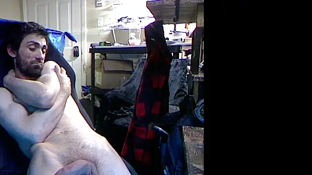 Snapshot of slendt94 chatting on 02-24-25, 01:24 slendt94 online show from 02-24-25, 01:24