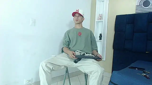 Snapshot of Jhonn_Rhyss chatting on 02-23-25, 08:00 Jhonn Rhyss online show from 02-23-25, 08:00