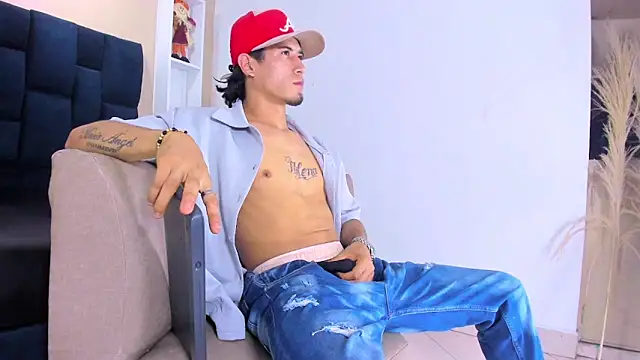 Snapshot of Jhonn_Rhyss chatting on 11-30-25, 07:40 Jhonn Rhyss online show from 11-30-25, 07:40