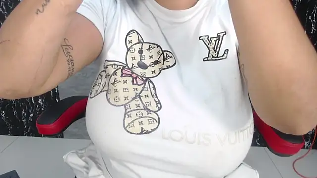 Snapshot of evelin_999_ chatting on 03-09-25, 03:05 evelin 999 online show from 03-09-25, 03:05