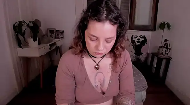 Snapshot of sophia_goth chatting on 02-26-25, 02:59 sophia goth online show from 02-26-25, 02:59