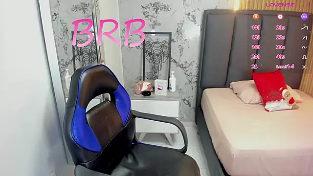 SUZETMONACO online show from 12-16-25, 07:41