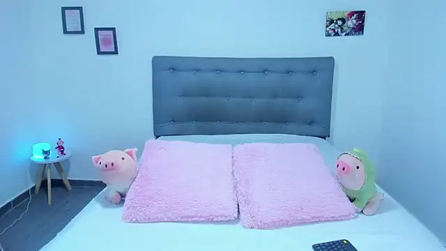 Snapshot of Agataowens chatting on 09-24-25, 01:31 Agataowens online show from 09-24-25, 01:31