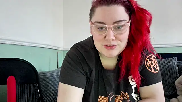 Bustycurves online show from 01-24-25, 11:15