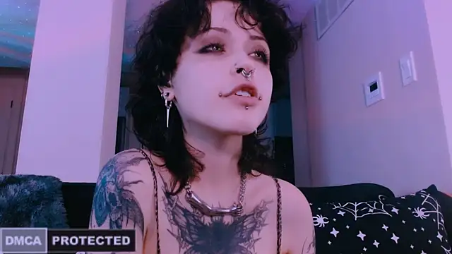 NaughtyLittleFox online show from 02-24-26, 06:00