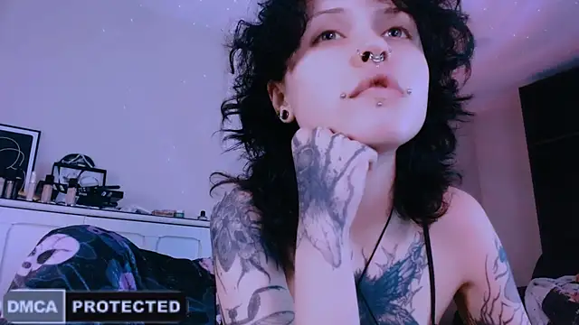 NaughtyLittleFox online show from 06-08-26, 06:25