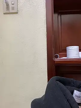 Snapshot of minmin2kk5 chatting on 02-04-25, 03:26 minmin2kk5 online show from 02-04-25, 03:26