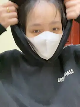 Snapshot of minmin2kk5 chatting on 02-20-25, 02:24 minmin2kk5 online show from 02-20-25, 02:24