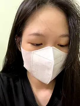 Snapshot of minmin2kk5 chatting on 09-11-25, 06:35 minmin2kk5 online show from 09-11-25, 06:35