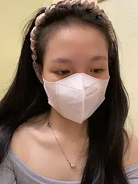 Snapshot of minmin2kk5 chatting on 10-21-25, 02:51 minmin2kk5 online show from 10-21-25, 02:51