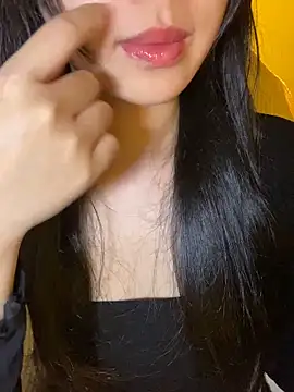 Snapshot of minmin2kk5 chatting on 11-11-25, 12:43 minmin2kk5 online show from 11-11-25, 12:43