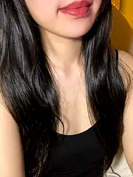 Snapshot of minmin2kk5 chatting on 11-13-25, 03:55 minmin2kk5 online show from 11-13-25, 03:55