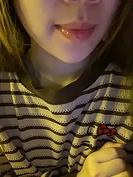 minmin2kk5 online show from 02-26-26, 03:44