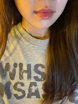 minmin2kk5 online show from 04-02-26, 06:55