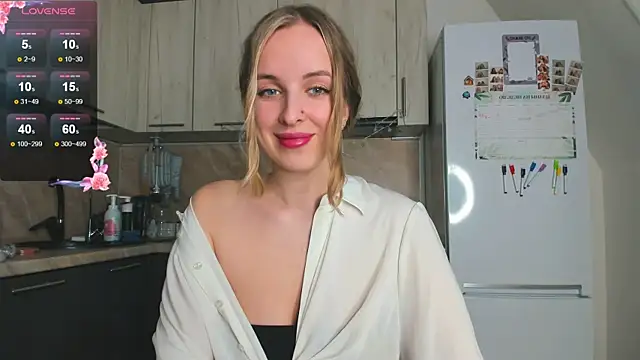 Snapshot of violet_blue_eyes chatting on 01-26-25, 02:08 violet blue eyes online show from 01-26-25, 02:08