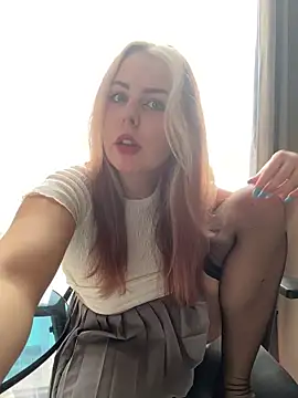 Livewithlucy online show from 01-17-25, 08:34