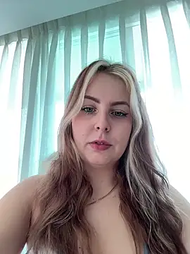 Livewithlucy online show from 01-22-25, 03:20