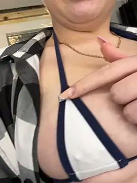 Livewithlucy online show from 03-16-25, 04:01