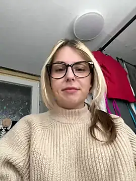 Livewithlucy online show from 03-22-25, 04:37